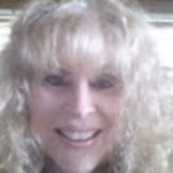 Meet your Posher, Cheryl - Picture 1 of 1